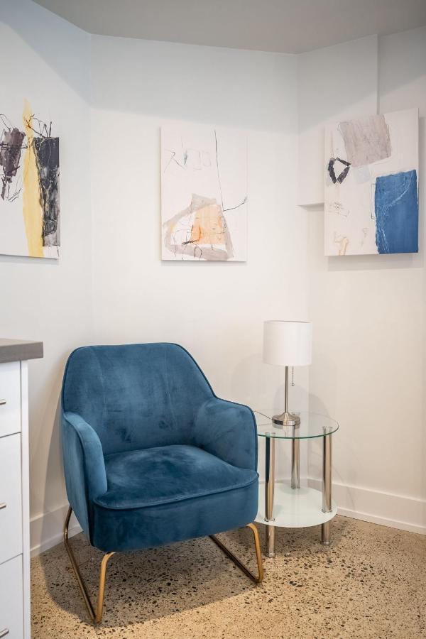 Modern 1br - Stunning View Of Cn Tower Toronto