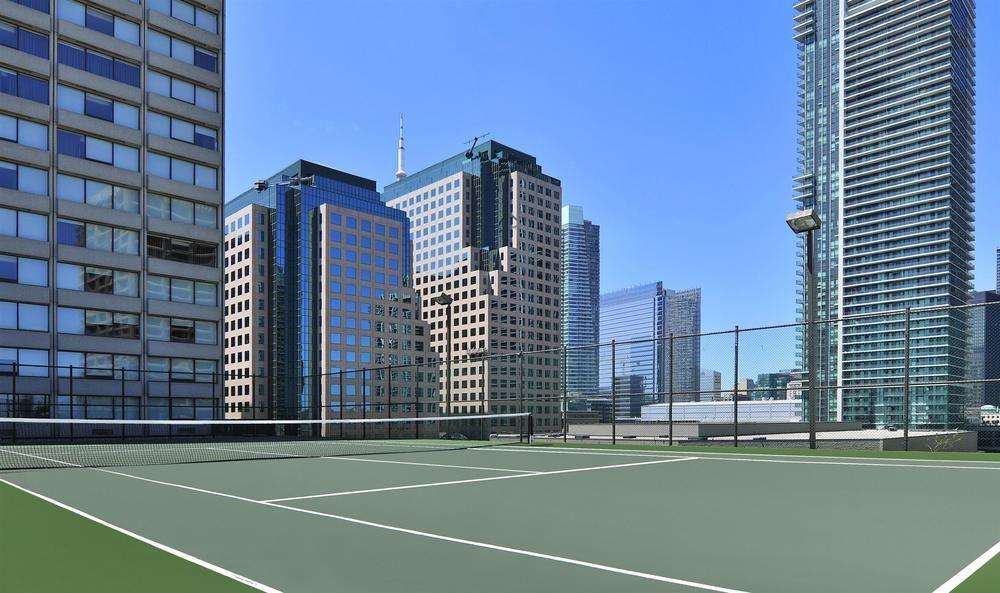 The Westin Harbour Castle, Hotel 4*