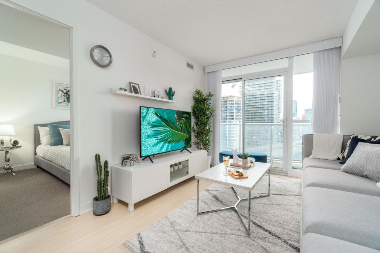 Downtown Condo, Cn Tower, Union Station Hotel 5*