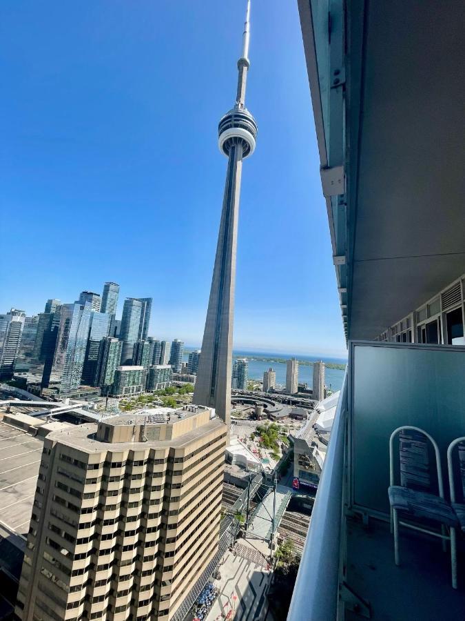 Two Br Two Ba Face To Cn Tower Step To Rogers Centre Toronto