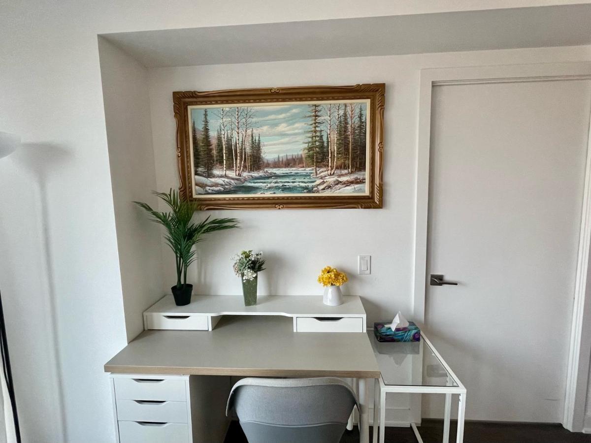 Two Br Two Br Study Yorkville Toronto