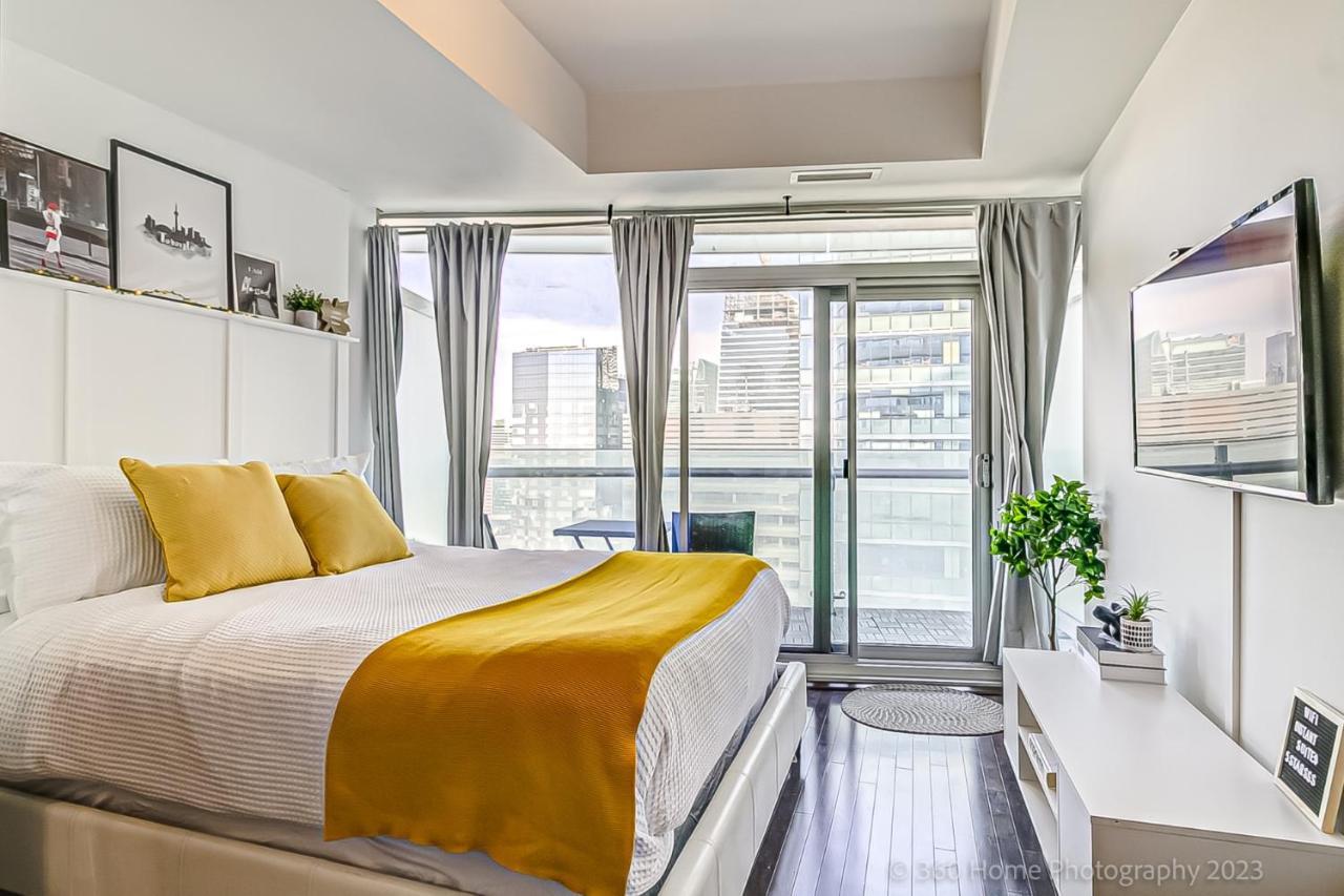 The Peak At Parking Apartment *