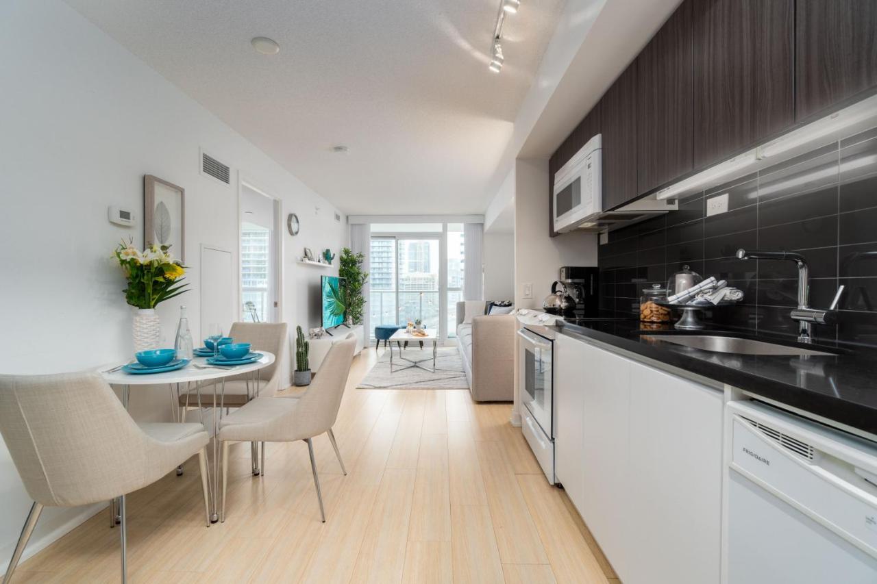Downtown Condo, Cn Tower, Union Station 5* Toronto