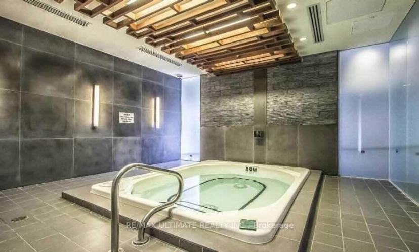 Hotel Two Br Two Ba Face To Cn Tower Step To Rogers Centre 5*