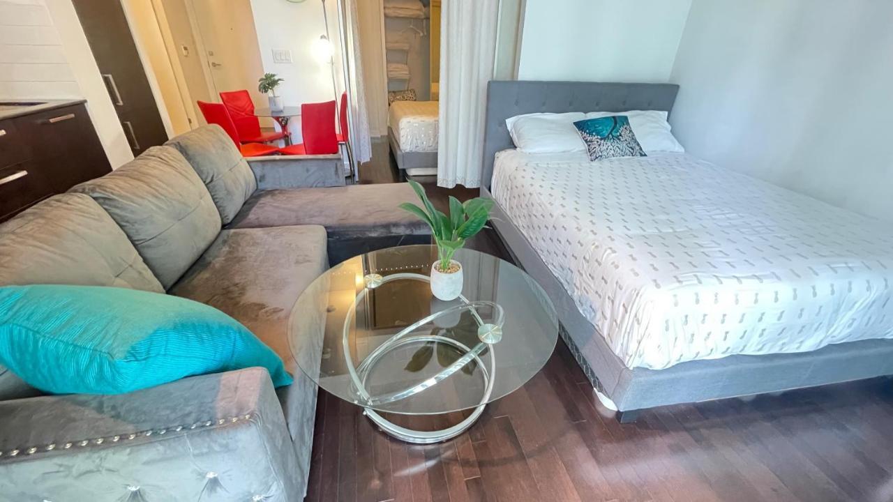 Hotel Comfort Opulence Suites And Toronto