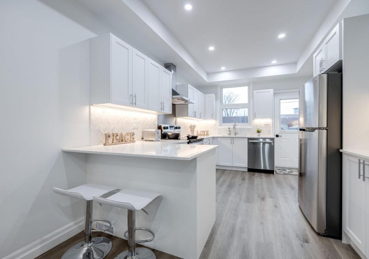 Fresh 3br In Junction Area Wfh Setup Backyard Ferienhaus