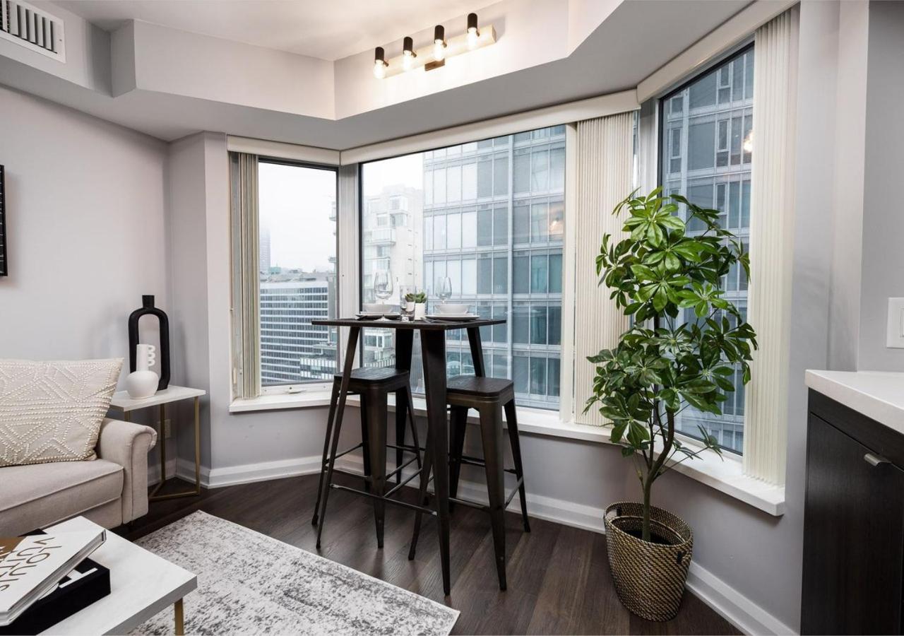 One Of S Finest 1br With A Wfh Setup * Toronto