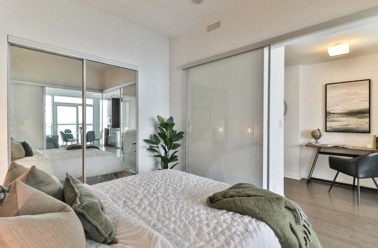 Downtown Close To Cn Tower!! Apartment Toronto
