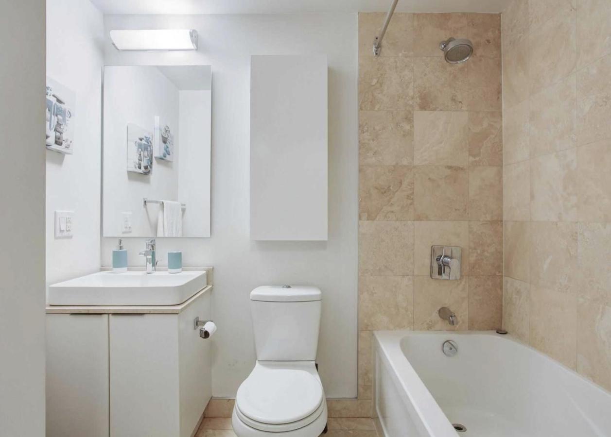 Downtown Close To Cn Tower!! Apartment