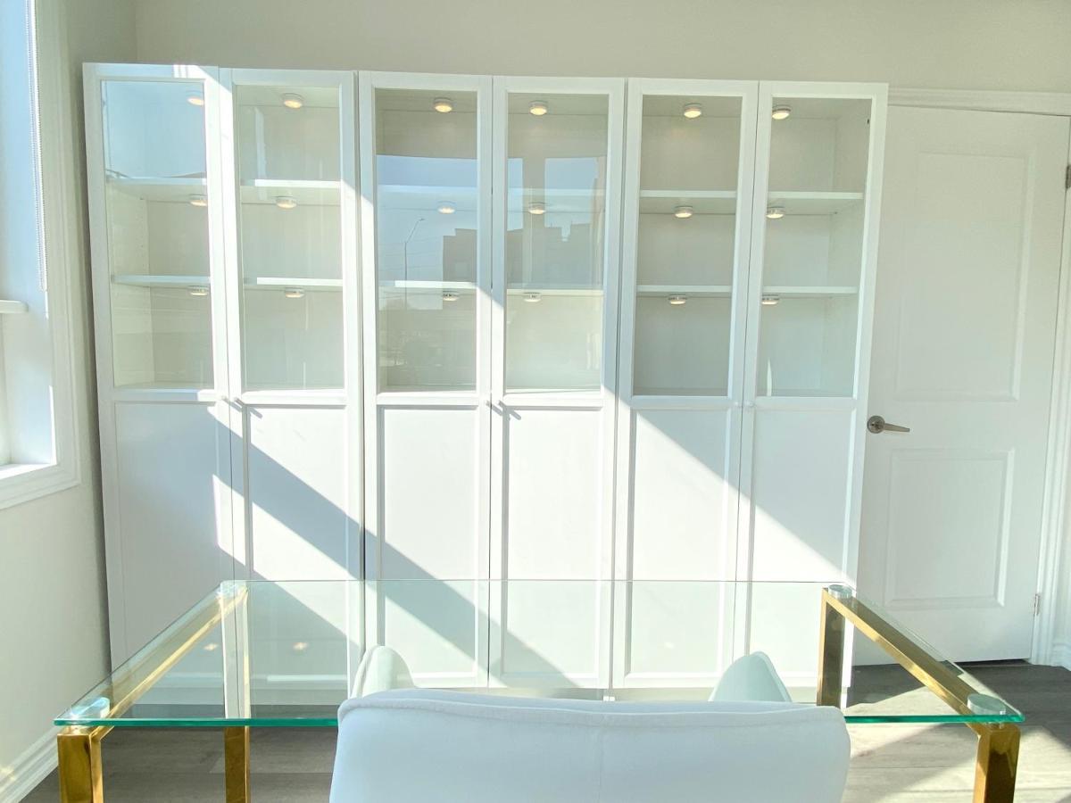 Modern And Bright Luxury Centrally Located In Toronto's Gta Apartment Toronto
