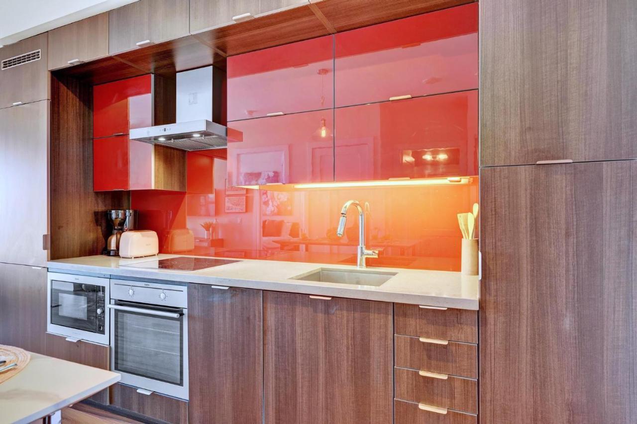 Apartment The Diamond Collection - Family Friendly 2 Or 3 Bedroom Suites Toronto