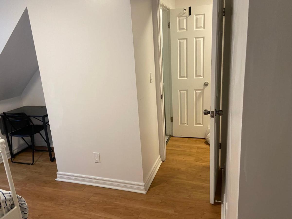 Quad With Private Bathroom 536a-two Bedrooms Toronto