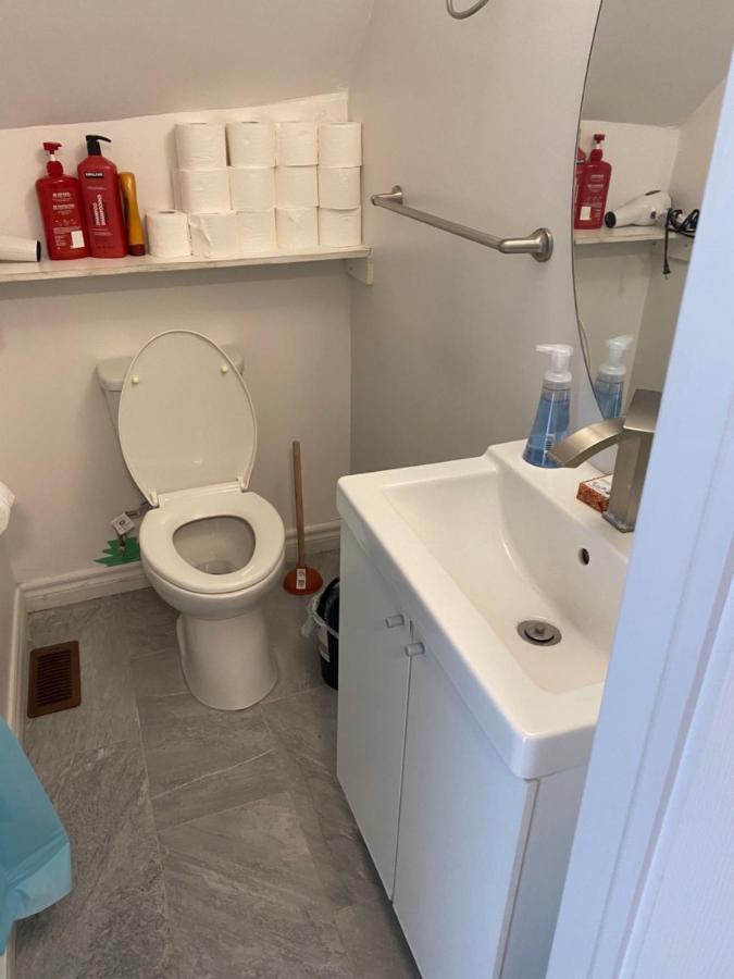 Guest house Quad With Private Bathroom 536a-two Bedrooms *