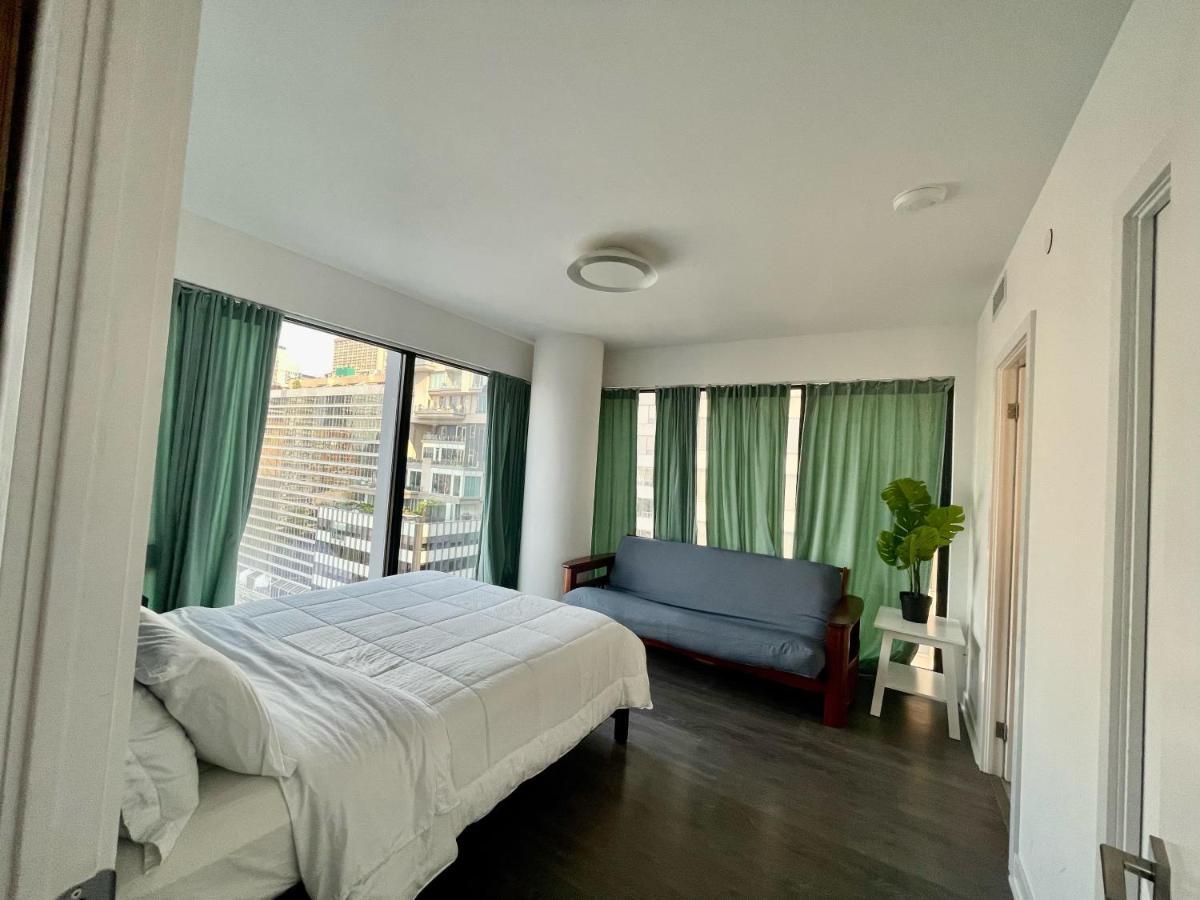 Two Br Two Br Study Yorkville Apartment Toronto