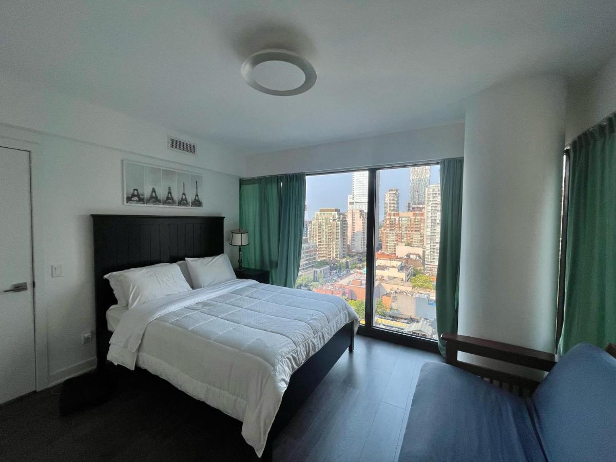 Two Br Two Br Study Yorkville *