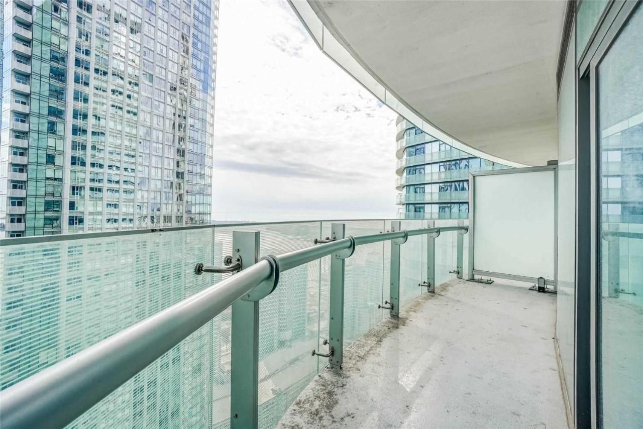Downtown Suites Apartment