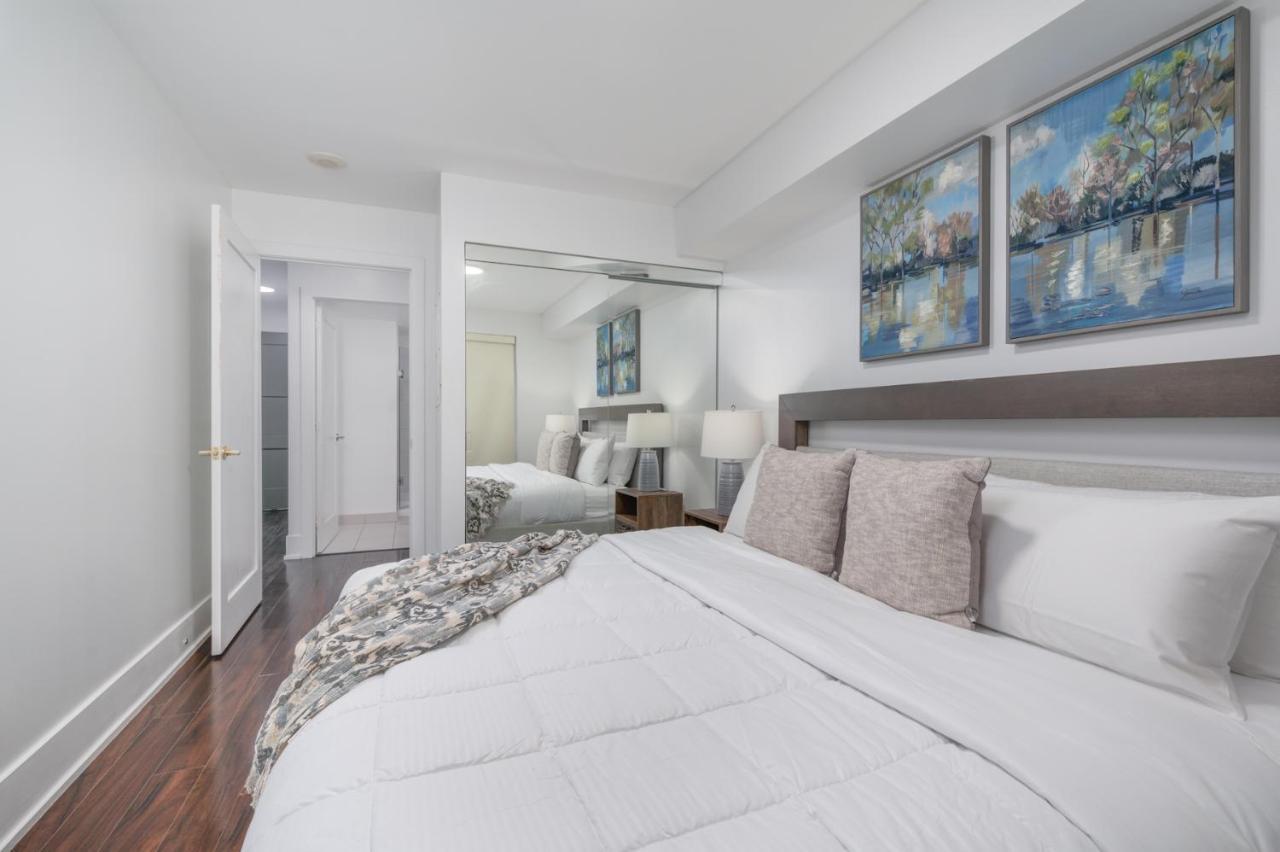 300 West Apartment Toronto