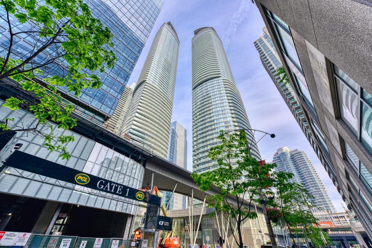 Downtown Suites * Toronto