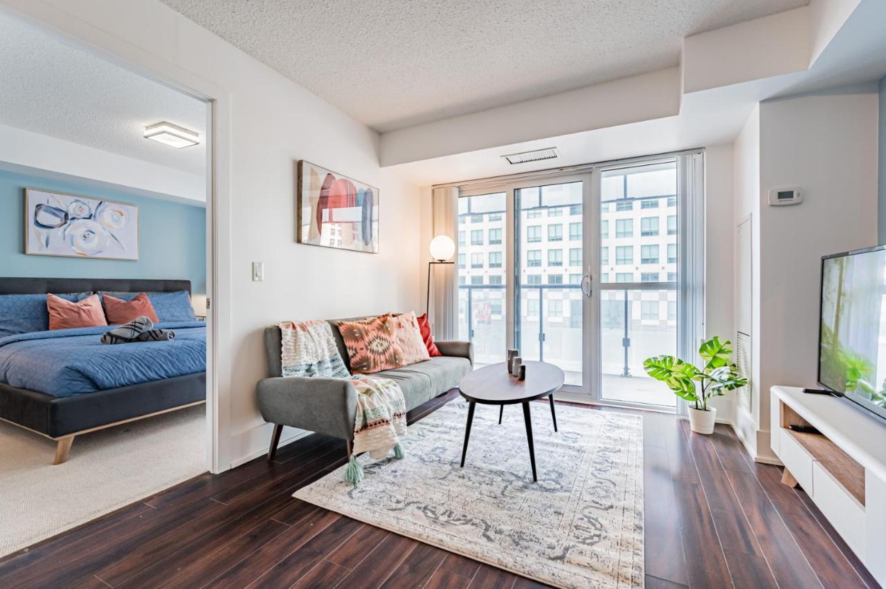 300 West Toronto