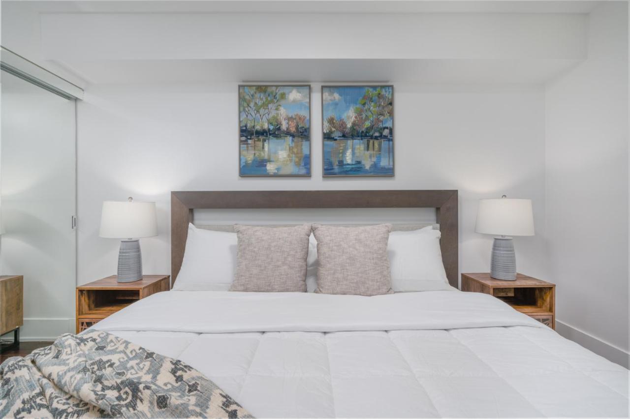 300 West Apartment
