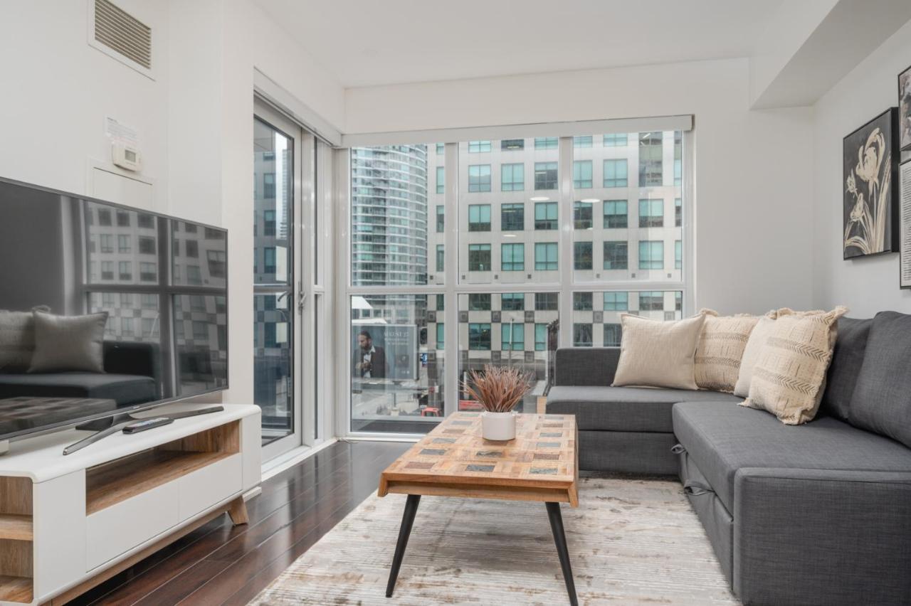 300 West * Toronto
