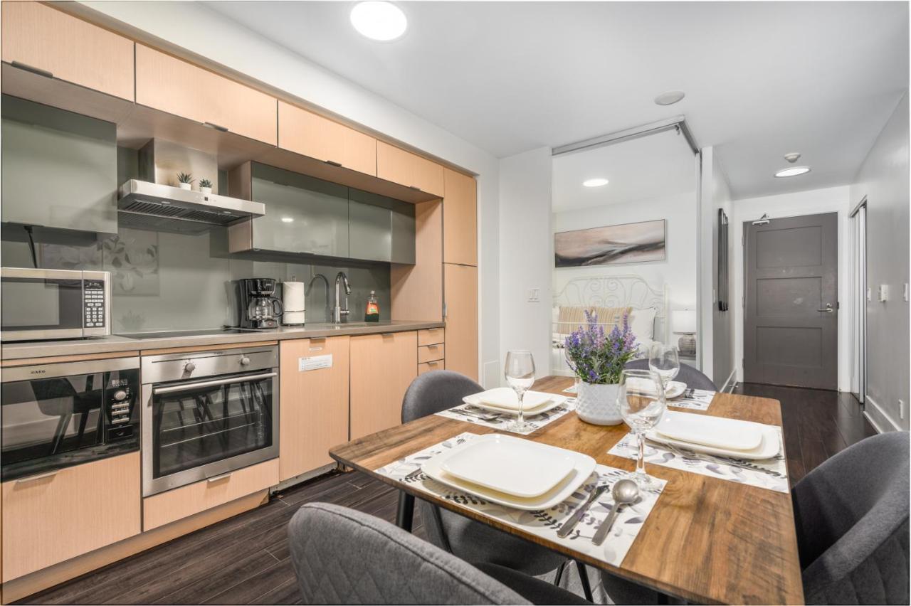 300 West Apartment