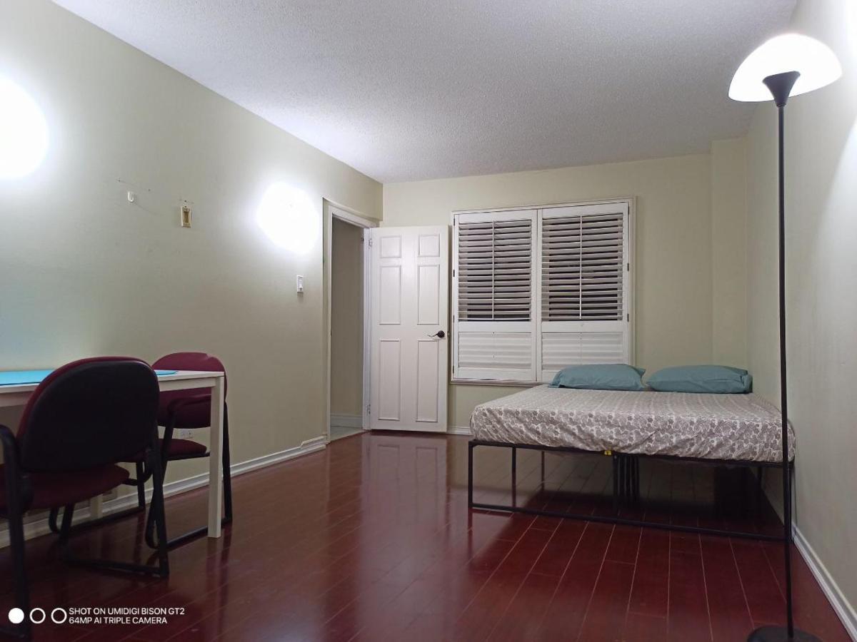 Stb - Cozy Nest - Double Bedroom With Private Washroom Toronto