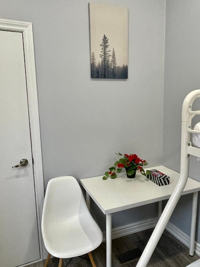 With Free Parking Apartment *