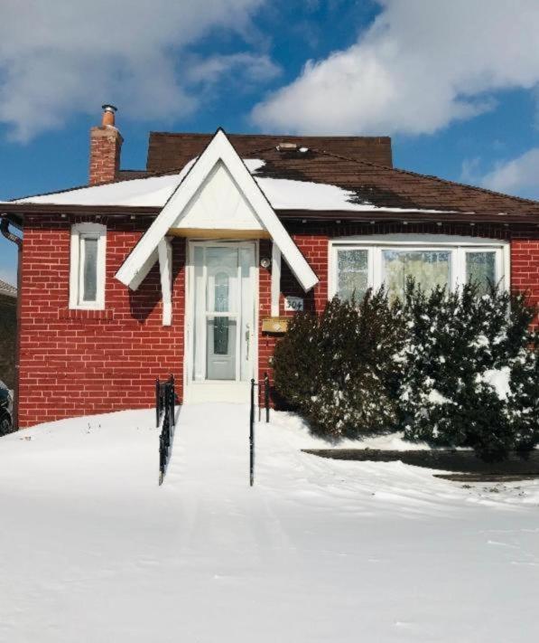 Relax V East York Space Share Canada Guest house *