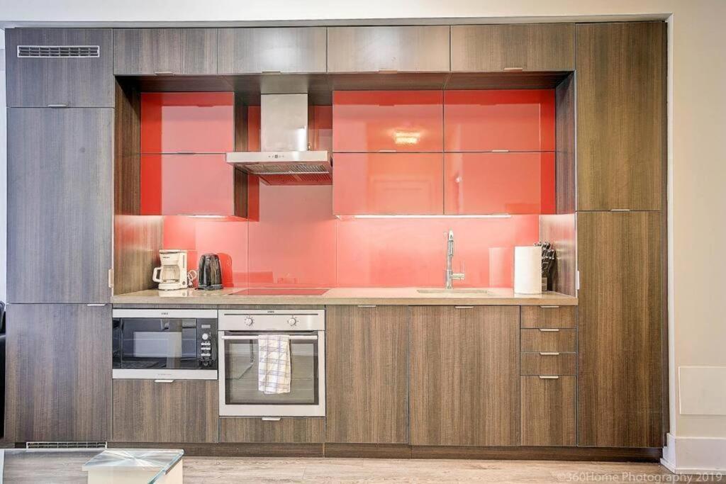 Lifesuites Loft - Cn Tower Apartment Toronto