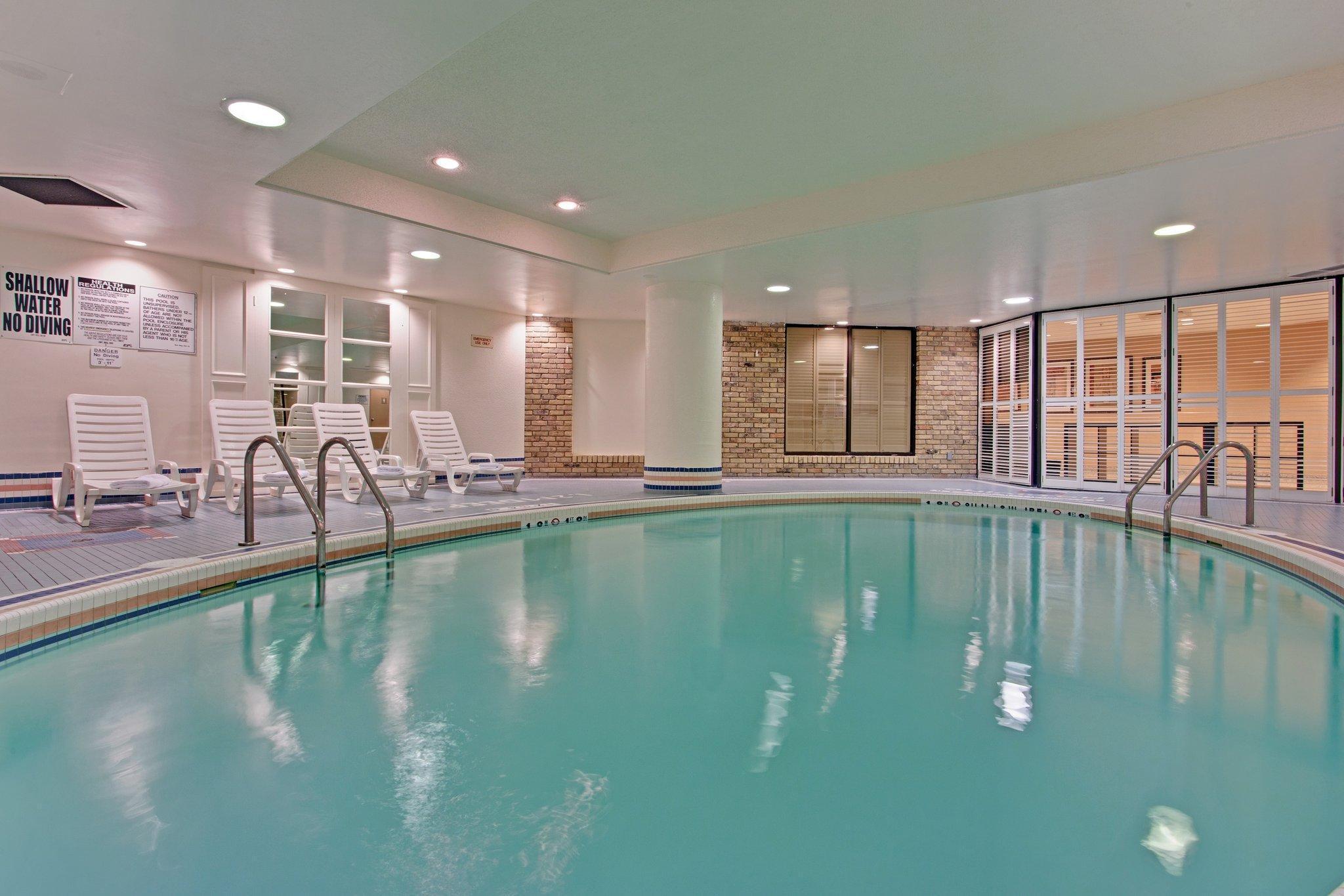 Hotel Crowne Plaza Airport By Ihg Toronto