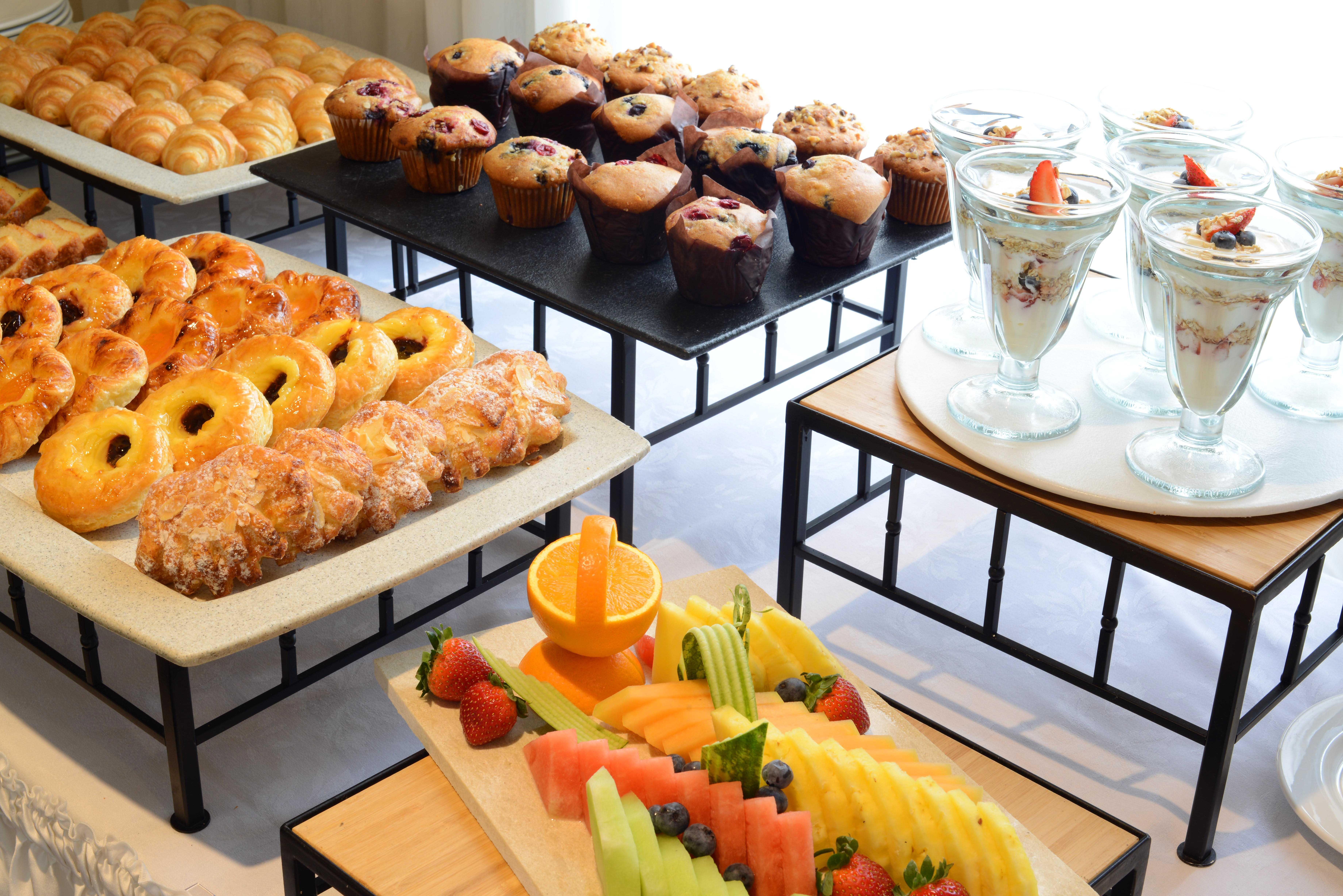 Crowne Plaza Airport By Ihg