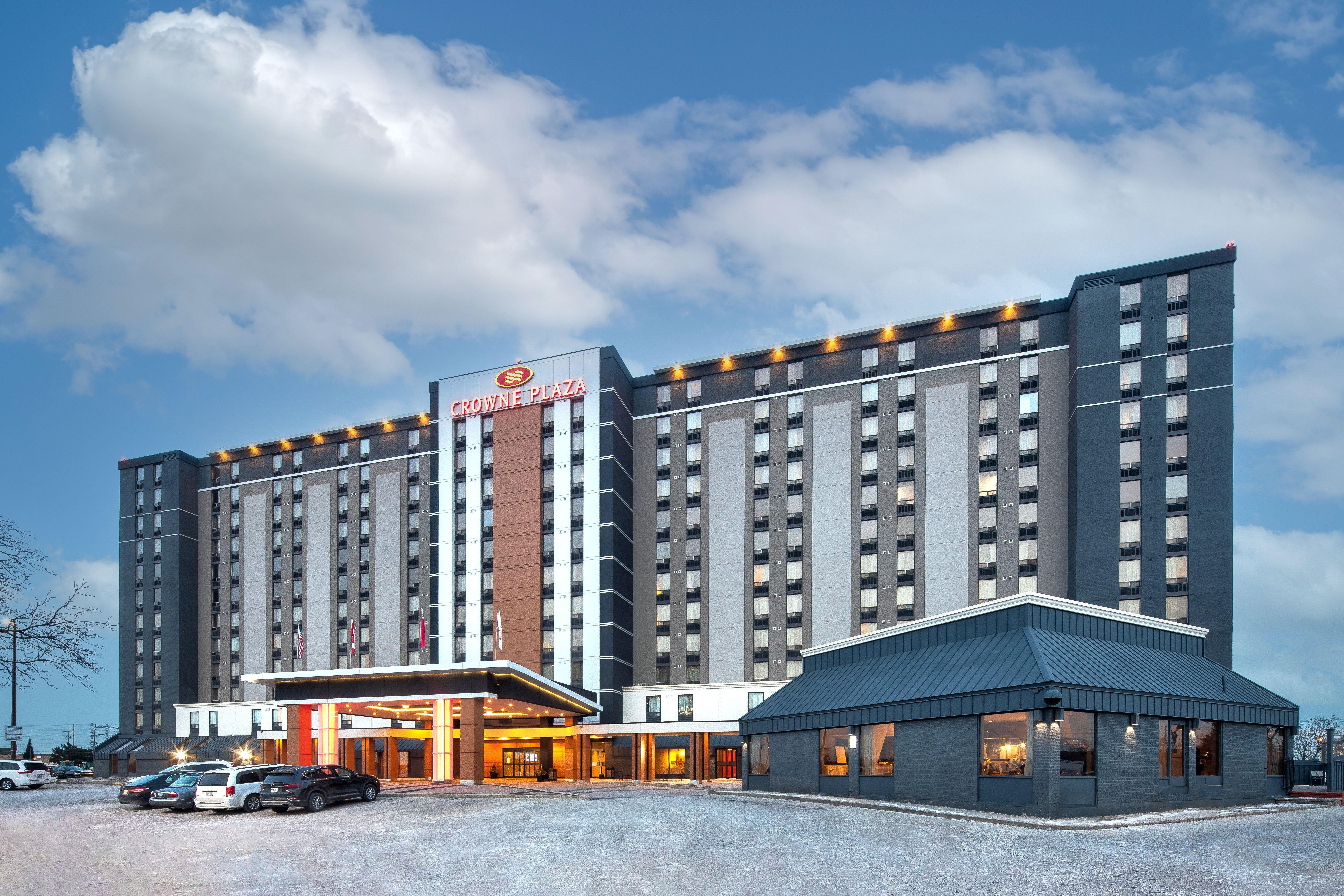 Crowne Plaza Airport By Ihg