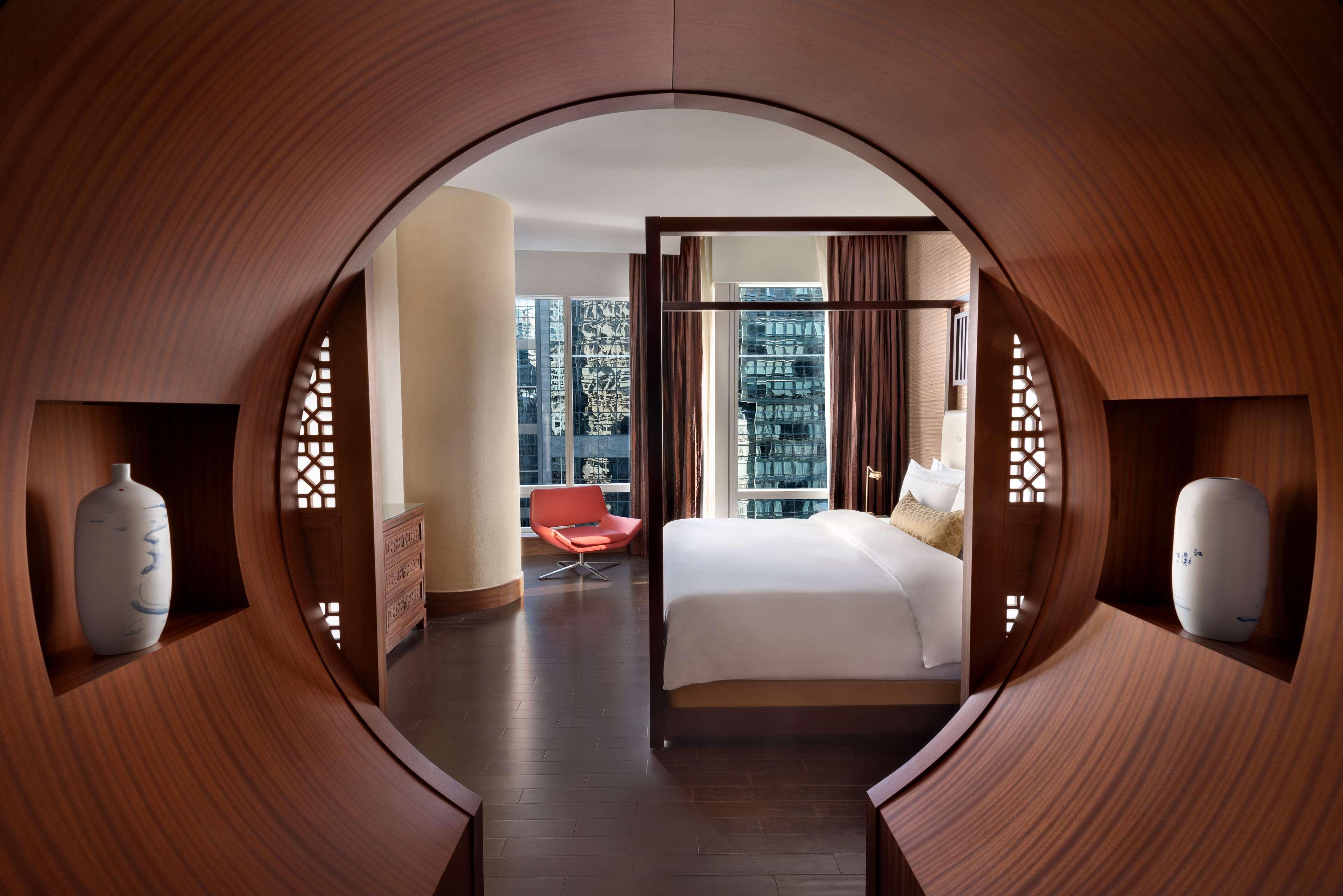 Hotel Shangri-la 5*