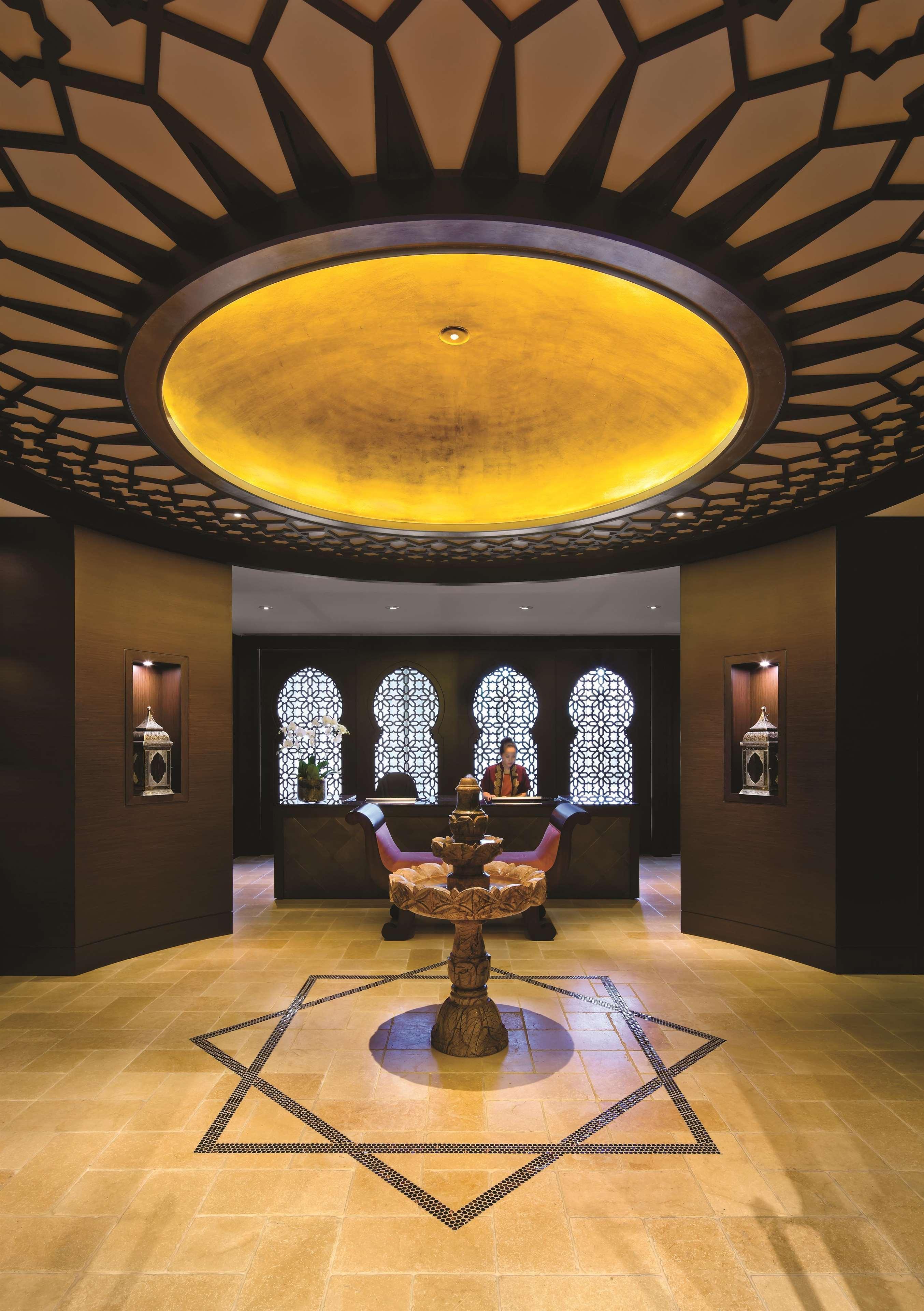 Shangri-la Hotel 5*