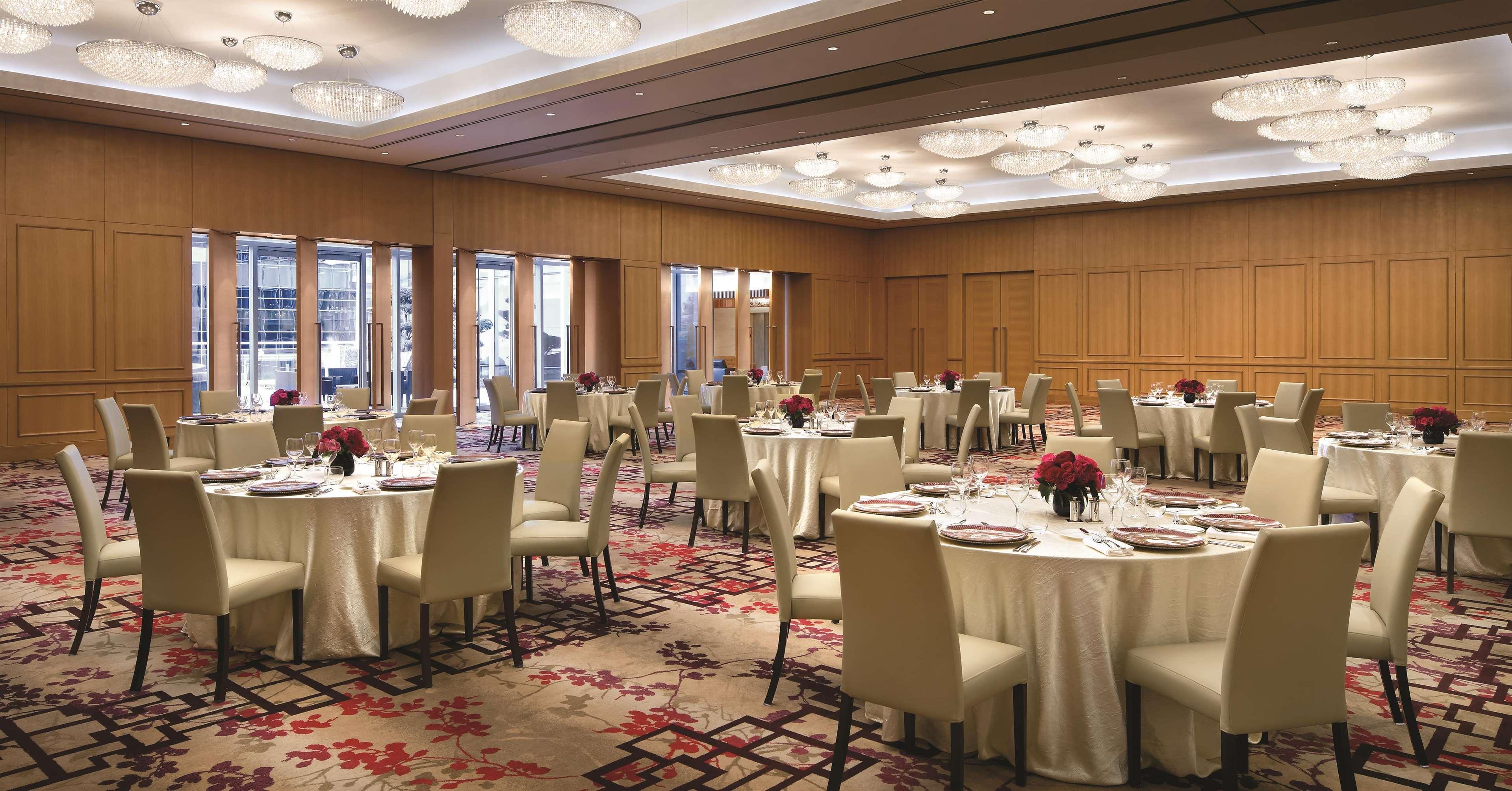 Shangri-la Hotel 5*