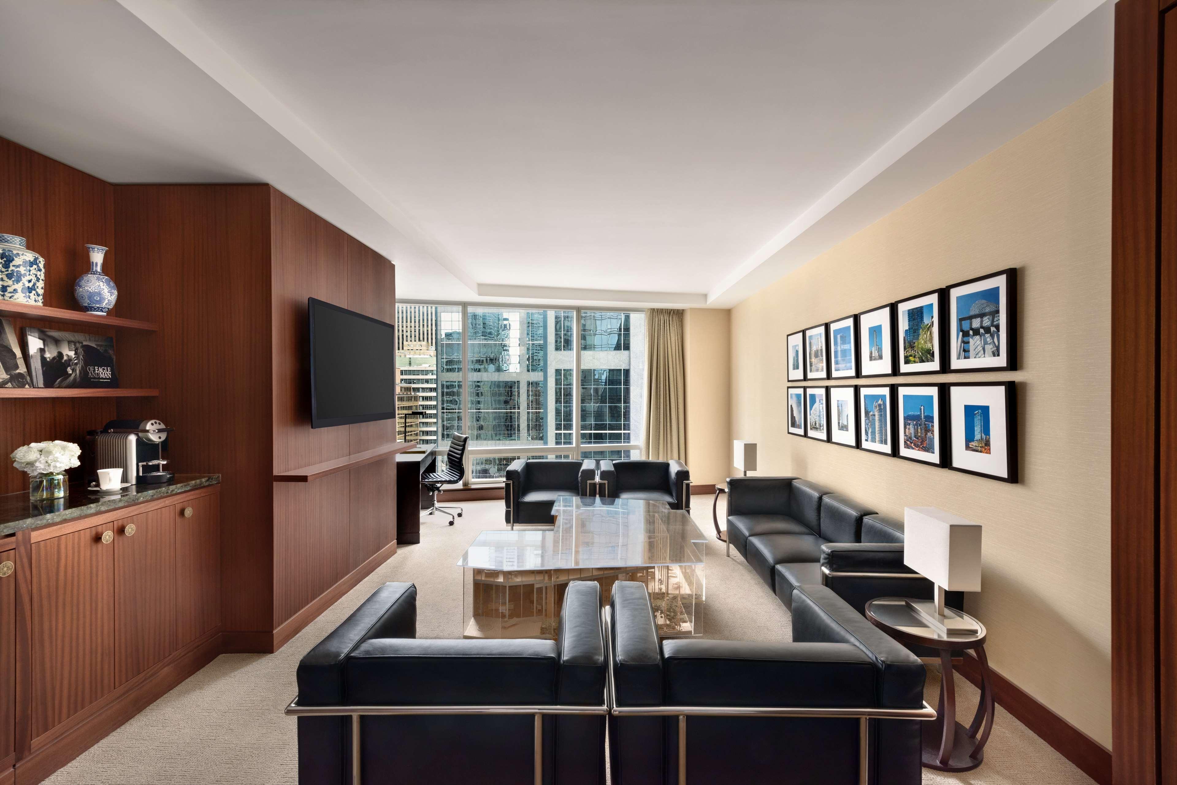 Hotel Shangri-la Toronto