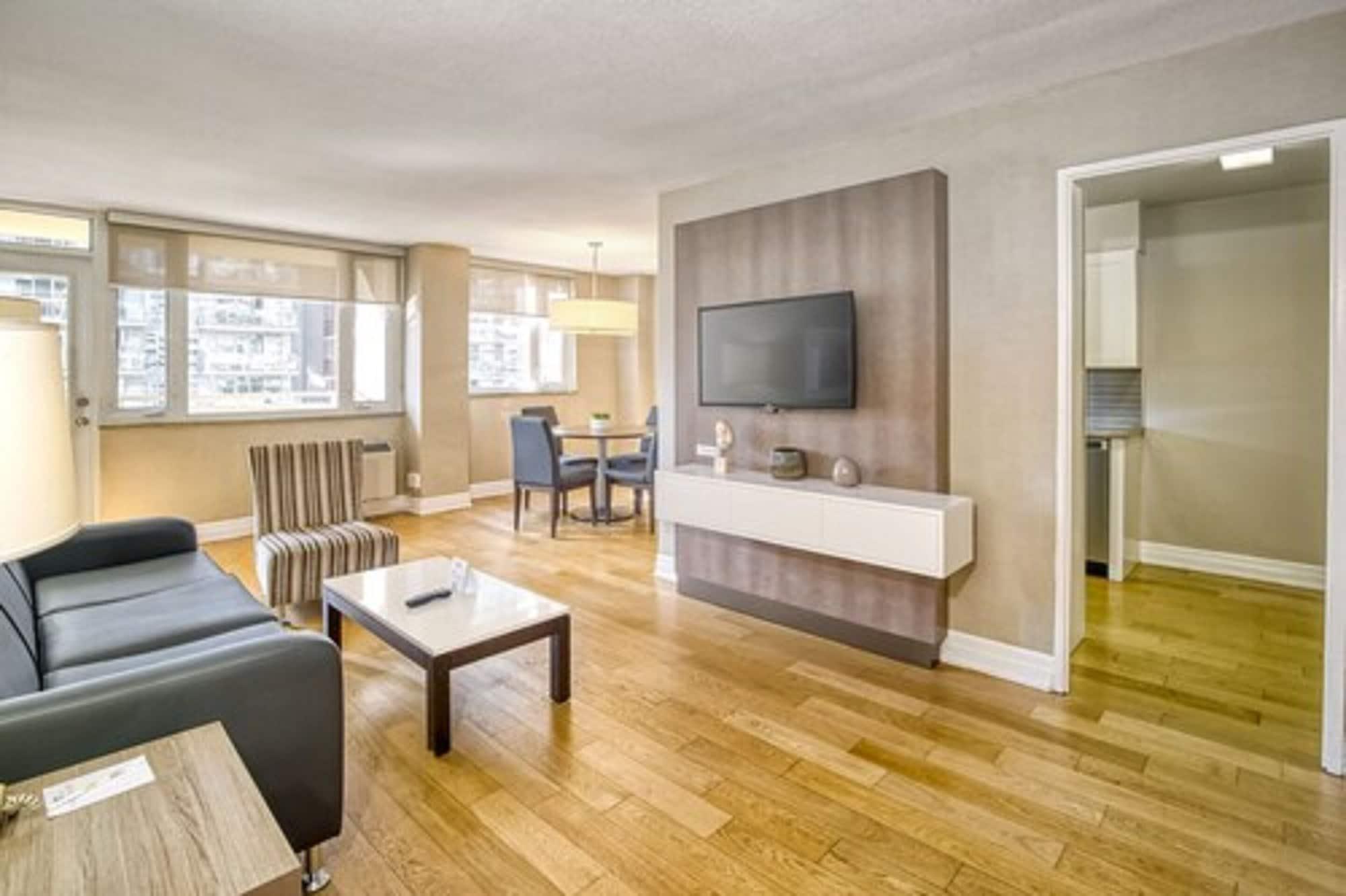 Town Hotel 3*