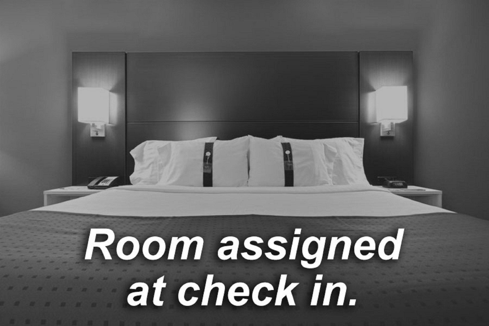 Airport East By Ihg Toronto