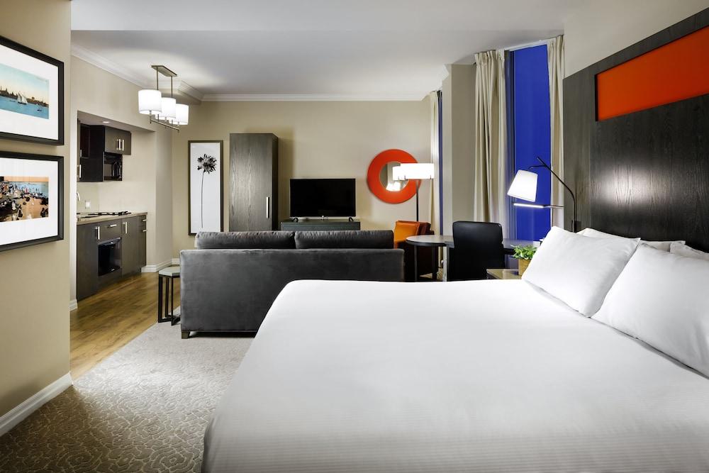 One King West And 4* Toronto