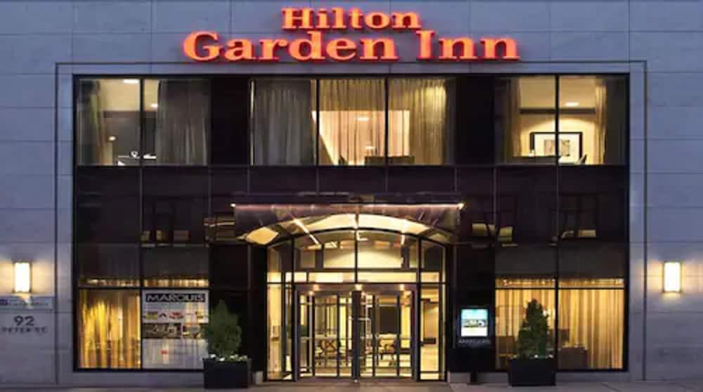 Revery Downtown, Curio Collection By Hilton Hotel Toronto