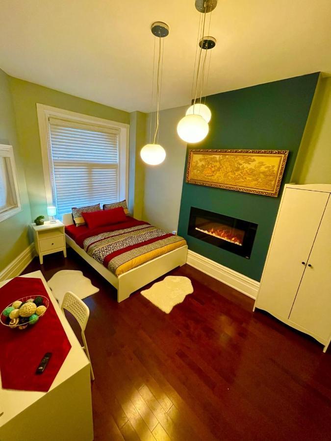 Charming Townhouse In Downtown,