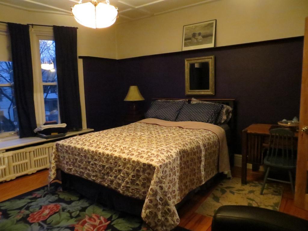 Elliott House 3*