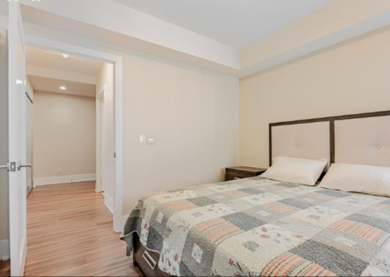 Hotel Executive 2 Beds Near Cn Tower, Rogers Centre, Scotia Area, Business District, Entertainment District, Lakeshore