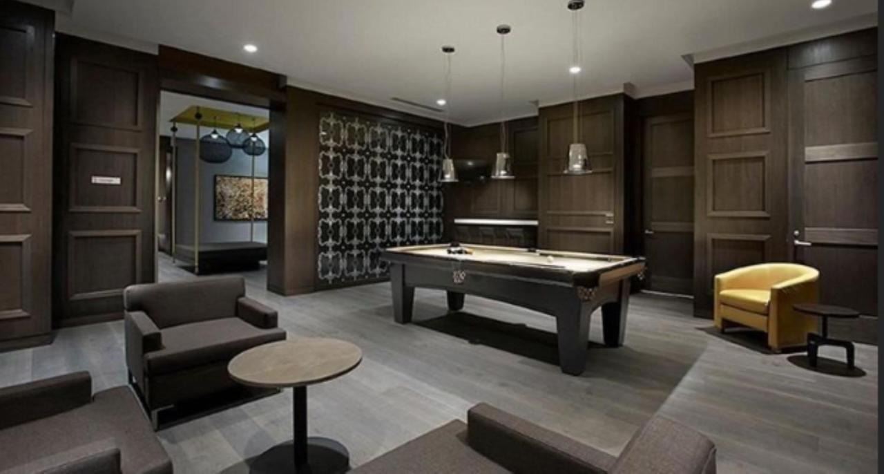 Hotel Executive 2 Beds Near Cn Tower, Rogers Centre, Scotia Area, Business District, Entertainment District, Lakeshore 5*