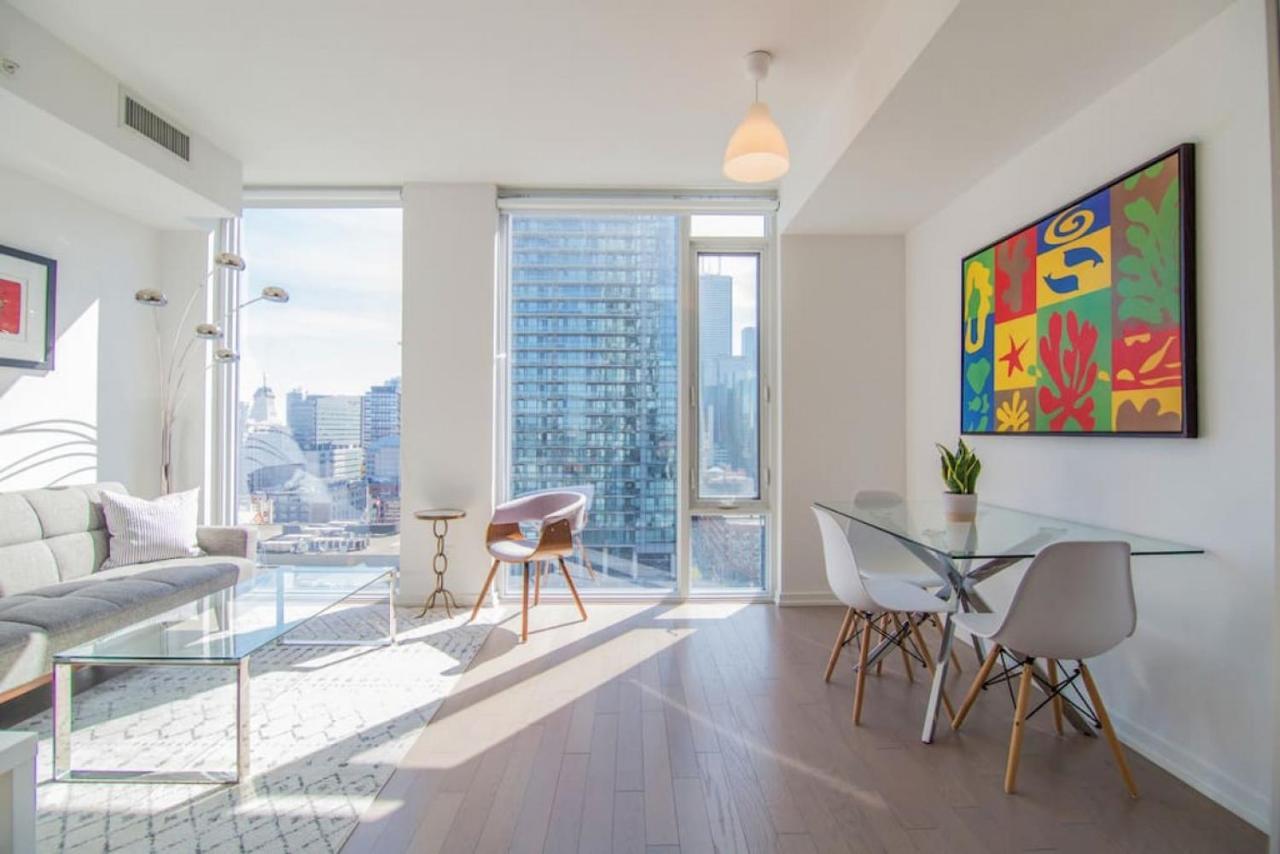 Cozy 1 Bedroom Air Mattress Cn Tower Ent District Mtcc