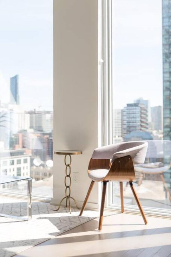 Cozy 1 Bedroom Air Mattress Cn Tower Ent District Mtcc Toronto