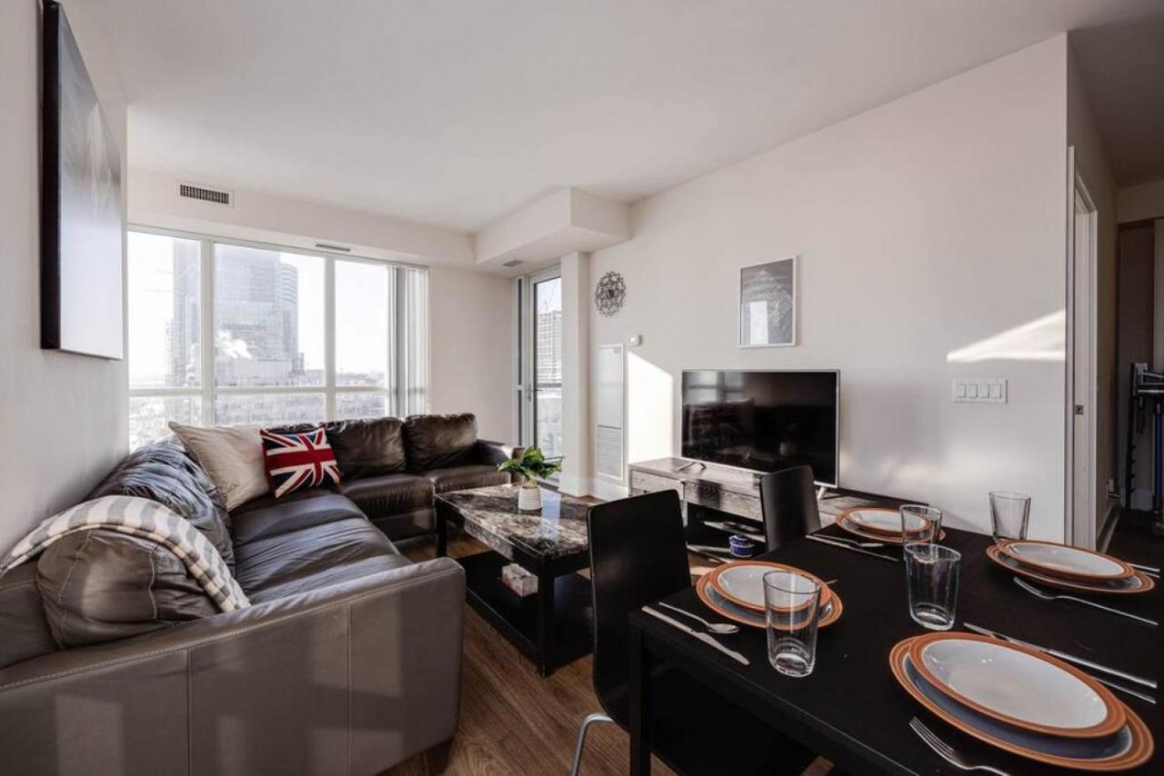 Holiday home Exec 2br 2bth W Million Dollar View Of Cn Tower