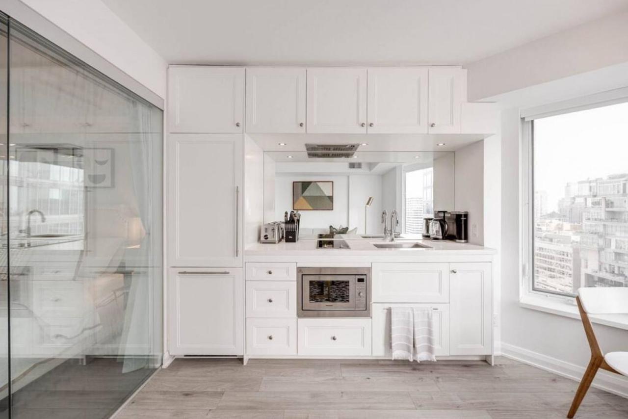 Yorkville Luxe High-end Prime Downtown Location *