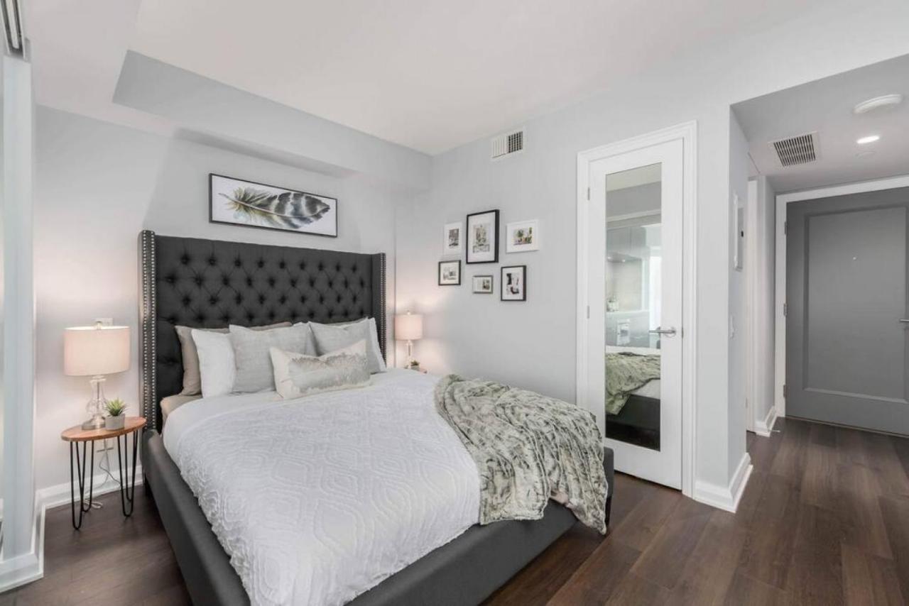Modern Yorkville 1br 1ba Gym Upscale Area Toronto